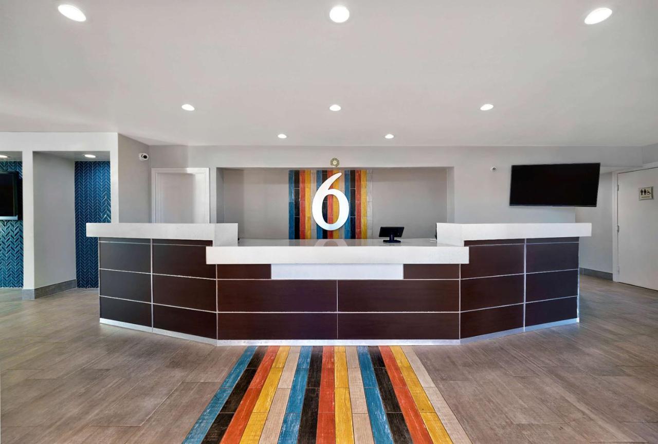 6-denton, Tx - Unt Hotel